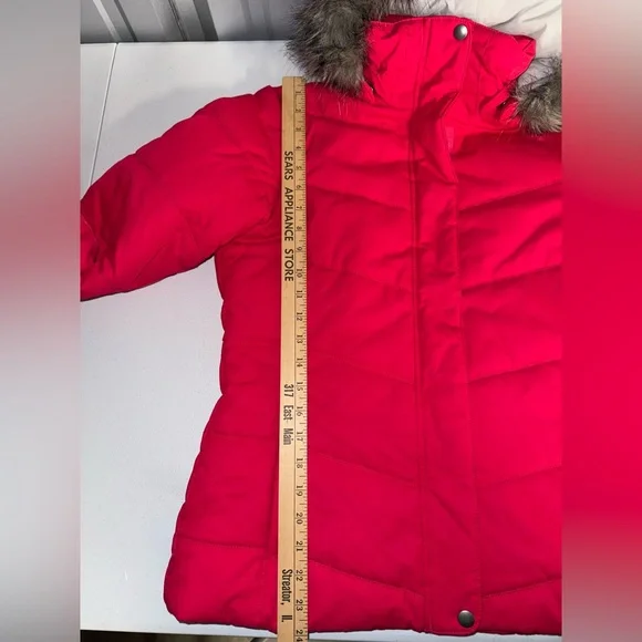 Columbia Women's bright pink ski/snow puffer jacket size M removable snap hood